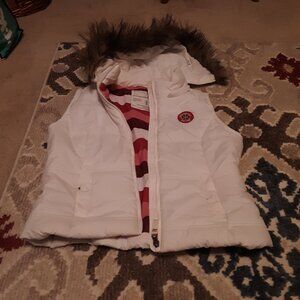 Areopostale vest